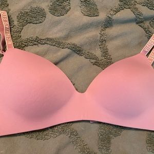 Victoria Secret no wire bra ❤️